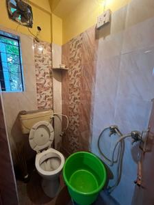 Bathroom Image of 800 Sq.ft 3 BHK Apartment / Flat for sale in Nilanjana Apartment, Haltu Kolkata for Rs. 5000000
