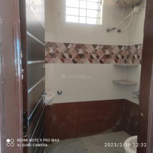 Bathroom Image of 650 Sq.ft 2 BHK Apartment / Flat for rent in Kadubeesanahalli Bengaluru for Rs. 17500