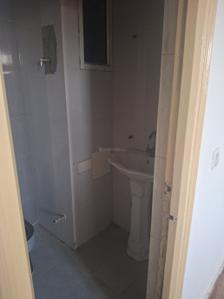 Image of 1100 Sq.ft 2 BHK Apartment / Flat for rent in Vaishali, Ghaziabad for Rs. 28000