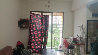 Living Room Image of 650 Sq.ft 1 BHK Apartment / Flat for rent in Royal Vaibhavi City Building No 1 to 3, Kalyan West Kalyan for Rs. 10000