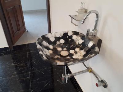 Bathroom Image of 2250 Sq.ft 4 BHK Apartment / Flat for sale in Evergreen Anantara Block 5 Building A B C, Tilhari Jabalpur for Rs. 13000000