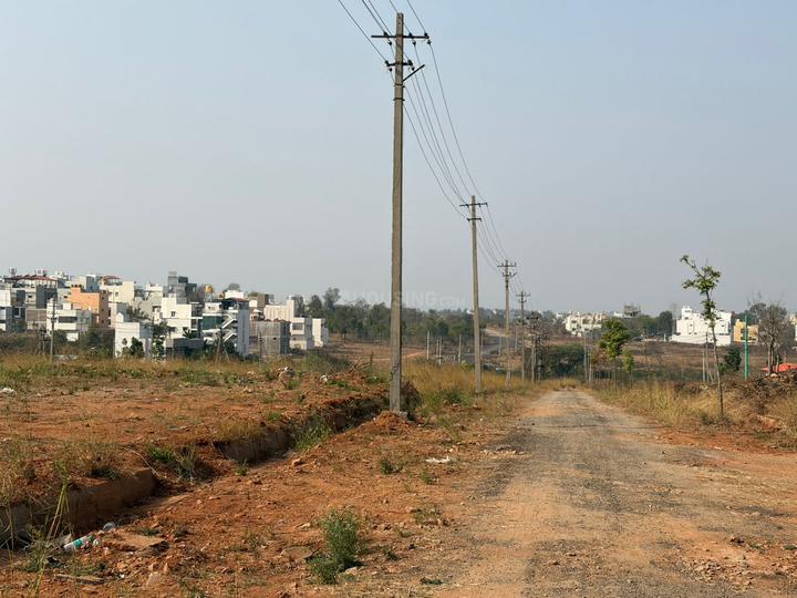 Front line estate Main Image 1