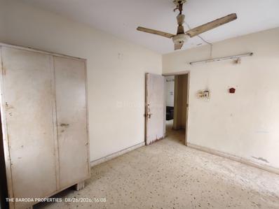 Bedroom Image of 500 Sq.ft 1 BHK Apartment / Flat for rent in Diwalipura Vadodara for Rs. 9500