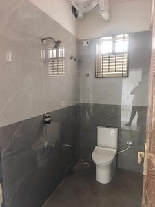 Bathroom Image of 600 Sq.ft 1 BHK Apartment / Flat for rent in Kalyan Nagar Bengaluru for Rs. 30000