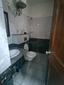 Bathroom Image of 1600 Sq.ft 2 BHK Builder Floor for rent in Sector 46 Gurgaon for Rs. 36000