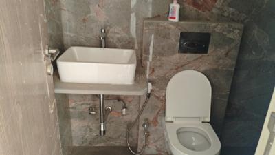 Image of 850 Sq.ft 2 BHK Apartment / Flat for sale in Vile Parle East, Mumbai for Rs. 27500000