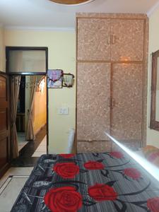 Bedroom Image of 801 Sq.ft 2 BHK Builder Floor for sale in Model Town New Delhi for Rs. 9500000