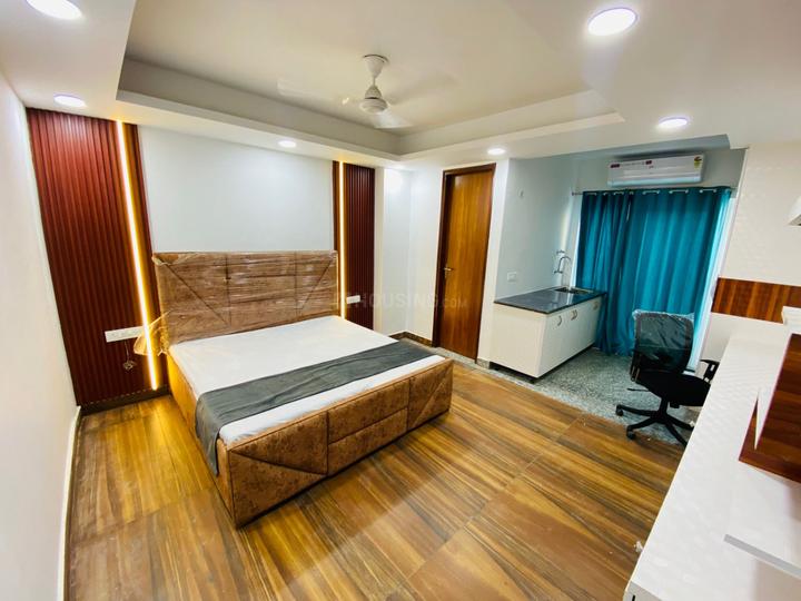 Bedroom Image of Urbanroomz in Sector 45, Gurgaon