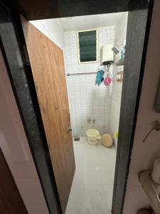 Bathroom Image of 945 Sq.ft 2 BHK Apartment / Flat for sale in Ghatlodiya Ahmedabad for Rs. 6000000