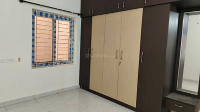 Bedroom Image of 1400 Sq.ft 3 BHK Apartment / Flat for rent in Halasuru Bengaluru for Rs. 40000