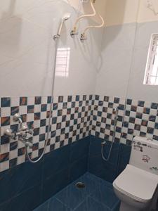 Bathroom Image of 700 Sq.ft 2 BHK Independent House for rent in Varthur Bengaluru for Rs. 25000