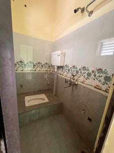 Bathroom Image of 950 Sq.ft 2 BHK Apartment / Flat for sale in Pratap Nagar Kakinada for Rs. 2550000