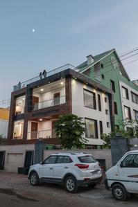 Image of 6600 Sq.ft 8 BHK Villa for sale in Sector 23 Rohini, New Delhi for Rs. 240000000