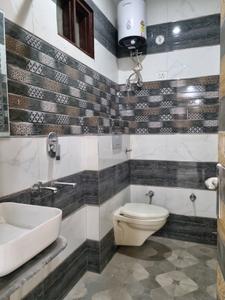 Common Bathroom Image of 1000 Sq.ft 3 BHK Apartment / Flat for sale in Razapur Khurd New Delhi for Rs. 6000000
