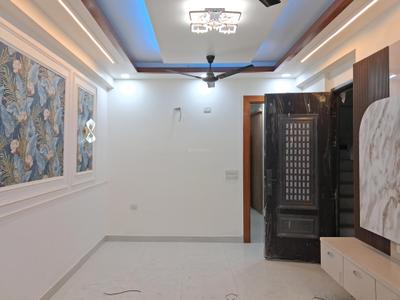 Living Room Image of 1600 Sq.ft 3 BHK Apartment / Flat for sale in Sector 104 Noida for Rs. 7500000