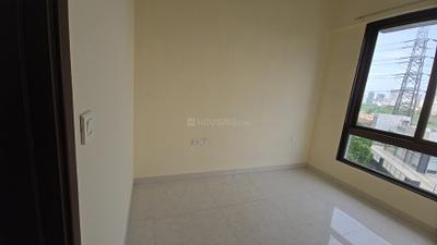 Bedroom Image of 781 Sq.ft 2.5 BHK Apartment / Flat for sale in The Atmosphere Phase 1, Mulund West Mumbai for Rs. 23500000