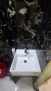 Bathroom Image of 320 Sq.ft 1 RK Apartment / Flat for rent in Lake Town Kolkata for Rs. 12000