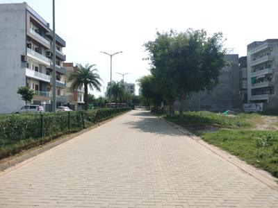 Image of 279 Sq.ft Residential Plot / Land for sale in BPTP Eden Estate, Sector 81, Faridabad for Rs. 69700000