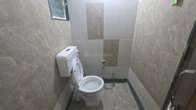 Sara Aparments Bathroom One 3