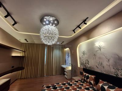 4.5 BHK Flat
