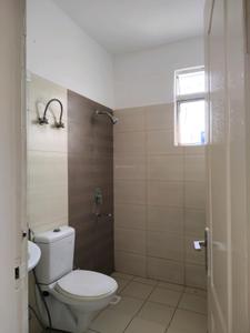 Common Bathroom Image of 1027 Sq.ft 2 BHK Apartment / Flat for sale in Stellar Jeevan, Noida Extension Greater Noida for Rs. 8500000