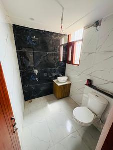 Bathroom Image of 1350 Sq.ft 3 BHK Apartment / Flat for sale in Kharar Mohali for Rs. 5600000