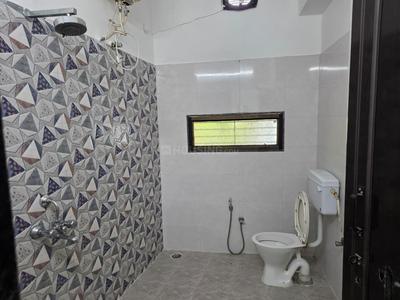 Bathroom Image of 1100 Sq.ft 2 BHK Independent House for rent in Shankar Nagar Raipur for Rs. 25000
