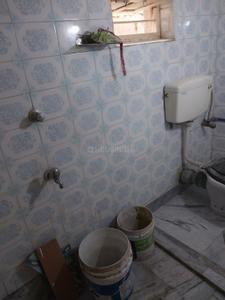 Bathroom Image of 1000 Sq.ft 3 BHK Builder Floor for sale in Dunlop Kolkata for Rs. 4000000