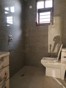 Common Bathroom Image of 1180 Sq.ft 3 BHK Apartment / Flat for sale in Shalimar Garden Ghaziabad for Rs. 7000000