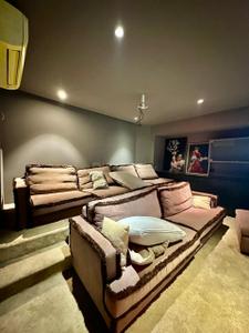 Bedroom Image of 6000 Sq.ft 4 BHK Duplex for sale in Juhu Mumbai for Rs. 420000000