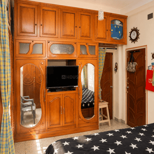 Bedroom Image of 2155 Sq.ft 6 BHK Independent House for sale in Airport Gate no. 1 Kolkata for Rs. 24500000