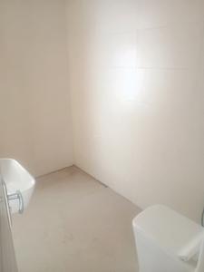 Common Bathroom Image of 1360 Sq.ft 2 BHK Apartment / Flat for sale in Kondapur Hyderabad for Rs. 14280000