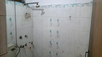 Bathroom Image of 460 Sq.ft 2 BHK Builder Floor for sale in Laxmi Nagar New Delhi for Rs. 2600000