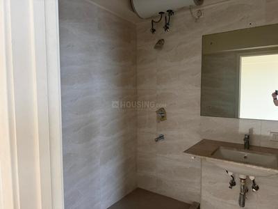 Bathroom Image of 2383 Sq.ft 3 BHK Apartment / Flat for sale in DLF Riverside, Vyttila Kochi for Rs. 22000000