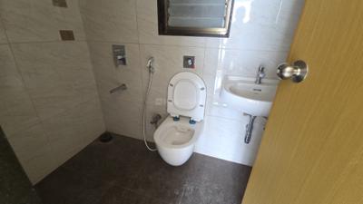 Bathroom Image of 621 Sq.ft 1 BHK Apartment / Flat for sale in 34 Park Estate, Goregaon West Mumbai for Rs. 12000000