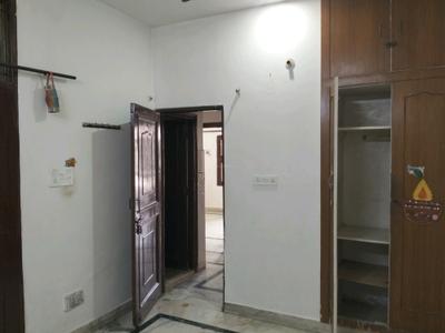 Bedroom Image of 1200 Sq.ft 2 BHK Builder Floor for rent in Vikaspuri New Delhi for Rs. 26000
