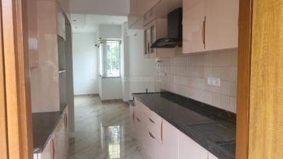 Kitchen Image of 700 Sq.ft 1 BHK Apartment / Flat for rent in Richmond Town Bengaluru for Rs. 47000