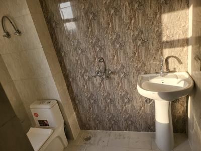 Bathroom Image of 795 Sq.ft 2 BHK Apartment / Flat for sale in SCC Sapphire Ph 2 Block A , Raj Nagar Extension Ghaziabad for Rs. 4670000
