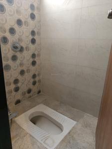Common Bathroom Image of 975 Sq.ft 2 BHK Apartment / Flat for rent in Ram Green Hive Plus A1, Fursungi Pune for Rs. 25000