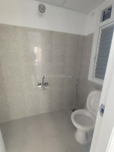 Bathroom Image of 880 Sq.ft 2 BHK Apartment / Flat for rent in Chembarambakkam Chennai for Rs. 22000