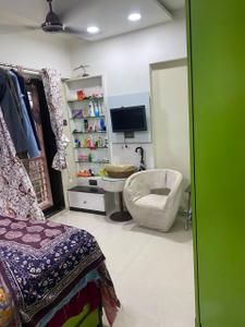 Bedroom Image of 672 Sq.ft 2 BHK Apartment / Flat for sale in Dharmesh Om Sai Tower, Dahisar West Mumbai for Rs. 13500000