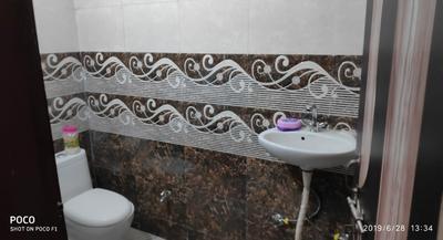 Bathroom Image of Anant pg  in Ashok Vihar, New Delhi