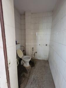 Bathroom Image of 900 Sq.ft 12 BHK Independent House for sale in Laxmi Nagar New Delhi for Rs. 28000000