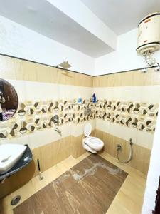 Image of 1000 Sq.ft 3 BHK Apartment / Flat for rent in Aaksm Lotus Emprilla Phase 1, Arera Colony, Bhopal for Rs. 30000