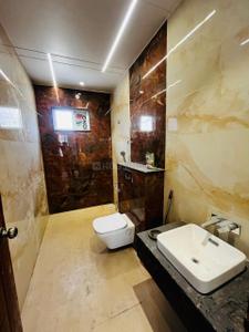 Bathroom Image of 1900 Sq.ft 3.5 BHK Independent House for sale in Gomti Nagar Extension Lucknow for Rs. 12900000