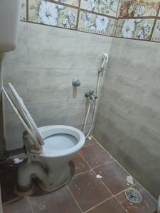 Image of 900 Sq.ft 2 BHK Apartment / Flat for rent in Guindy, Chennai for Rs. 25000