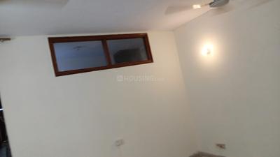 Bedroom Image of 810 Sq.ft 2 BHK Builder Floor for rent in Khirki Extension New Delhi for Rs. 25000