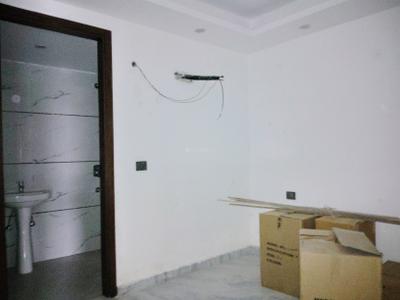 Bedroom Image of 1350 Sq.ft 3 BHK Apartment / Flat for sale in Satbari New Delhi for Rs. 12000000