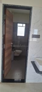 Bathroom Image of 1600 Sq.ft 2 BHK Builder Floor for rent in Makhmalabad Nashik for Rs. 16000