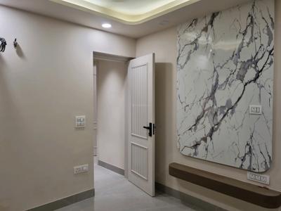 Bedroom Image of 1100 Sq.ft 3 BHK Builder Floor for sale in Janakpuri New Delhi for Rs. 17000000